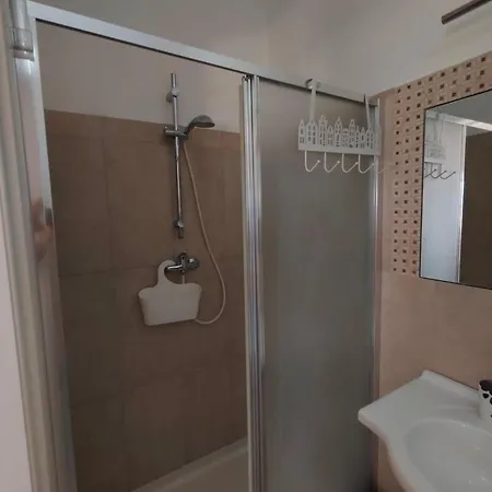 Serena Bed & Breakfast 3*